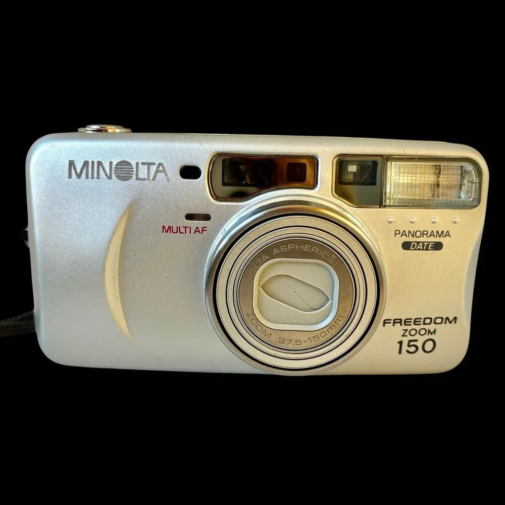 Minolta Freedom Zoom150 35mm Film Camera Panorama with Case BROKEN PARTS ONLY